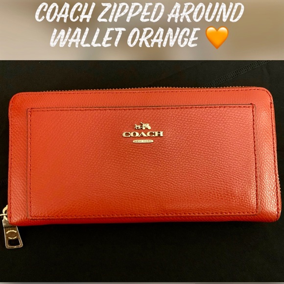Coach Handbags - SOLD‼️‼️THERE IS TIME LEFT TO THIS LEATHER WALLET